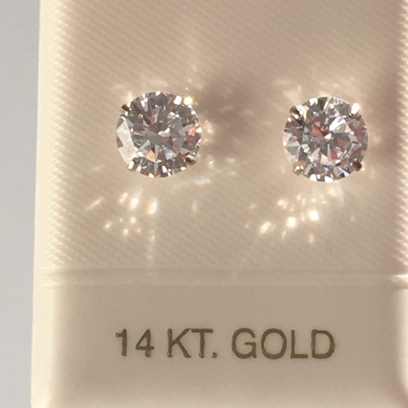 OFFERS WELCOMED - 14k white gold cz earrings - Picture 4 of 7
